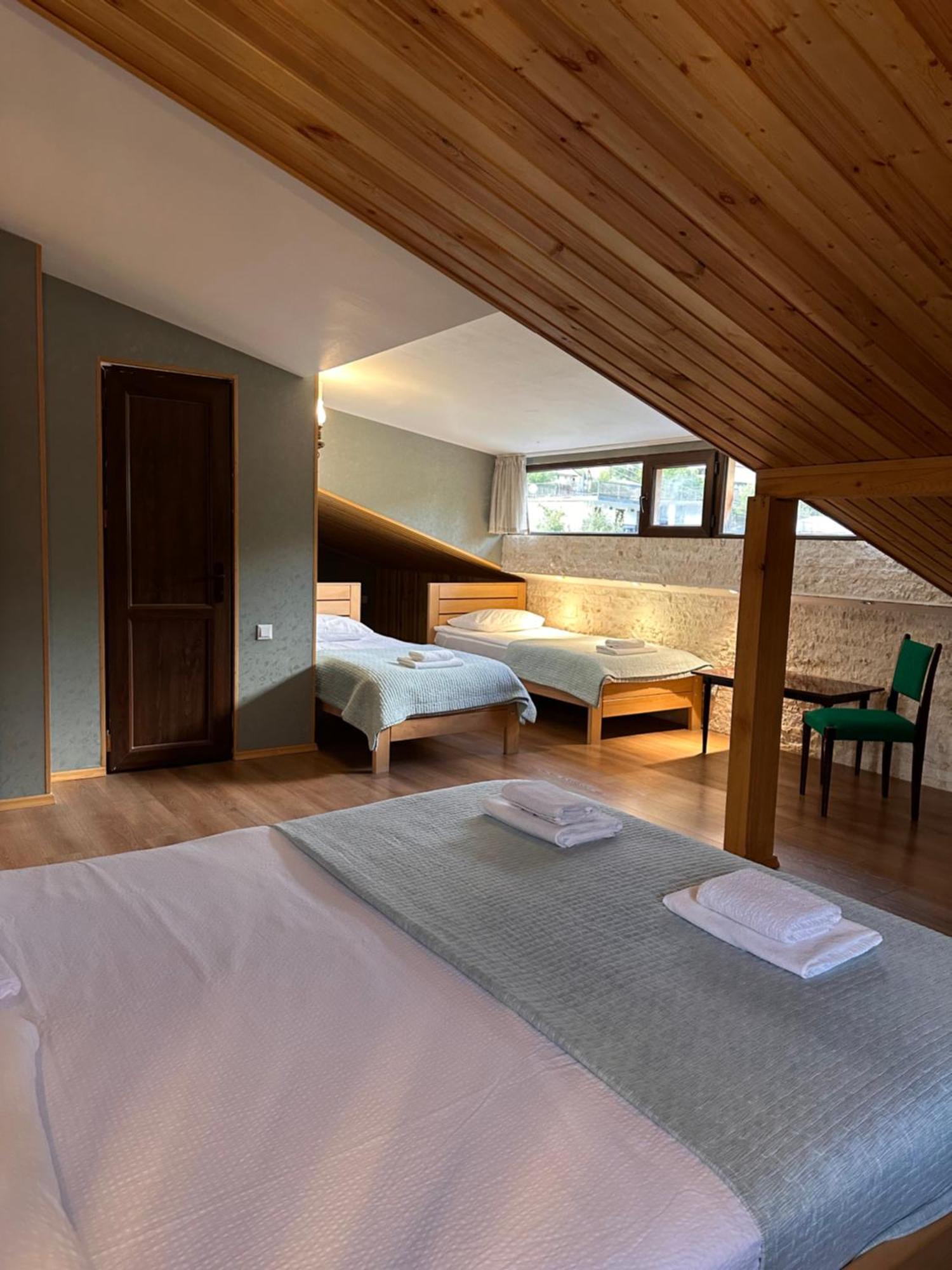 Bala'S House Hotel Mestia Luaran gambar