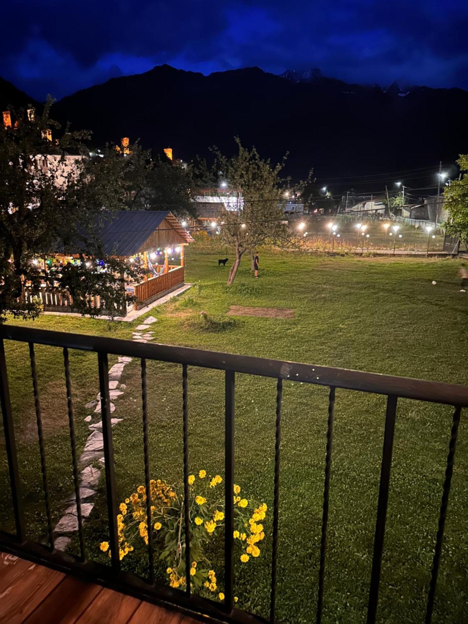 Bala'S House Hotel Mestia Luaran gambar