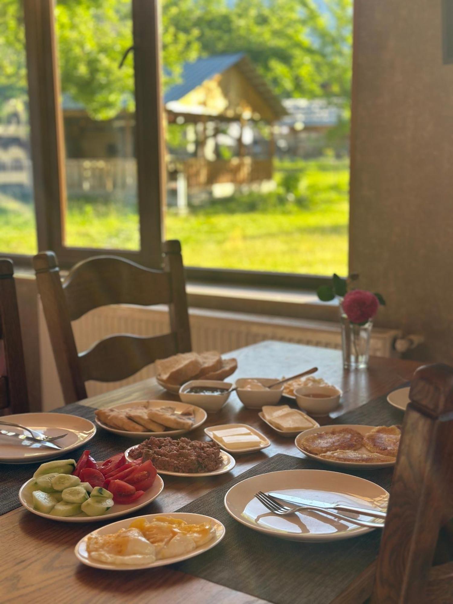 Bala'S House Hotel Mestia Luaran gambar